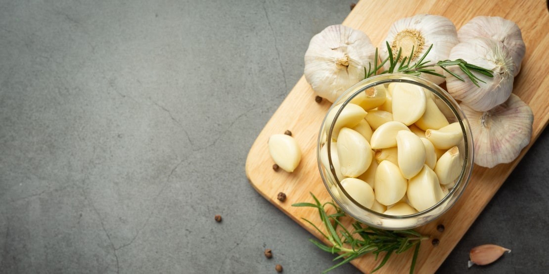 Garlic Confit: For an Explosion of Flavors in the Kitchen Les Délices de l'Olivier